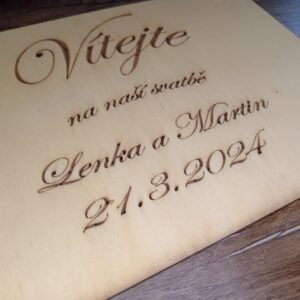Dřevěná svatební cedule vítejte – Stylová dekorace na váš velký den