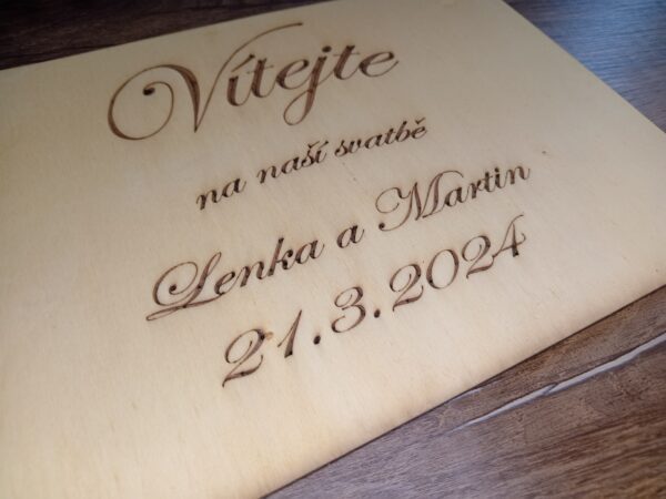 Dřevěná svatební cedule vítejte – Stylová dekorace na váš velký den