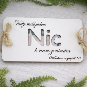 Vtipný dárek k narozeninám - Dřevěná obálka NIC k narozeninám