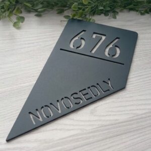 Cedule číslo popisné, s volbou vlastního textu.