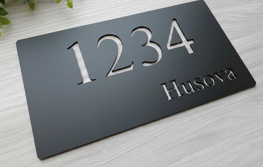 Číslo popisné s vlastním textem