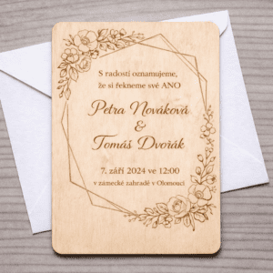 https://dekohra.eu/produkt/drevene-svatebni-oznameni-s-gravirovanim-a-obalkou/
